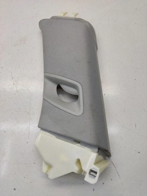 (B) pillar trim (top) 4M0867288