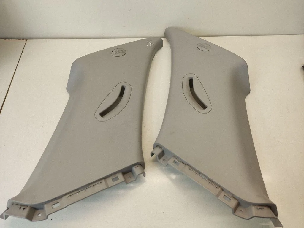 (C) pillar trim – KIA Sportage (2005-2010)