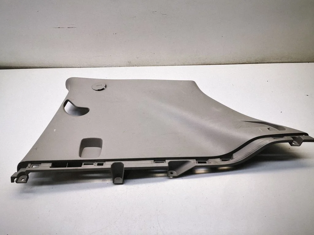 (C) pillar trim – KIA Sportage (2011-2016)