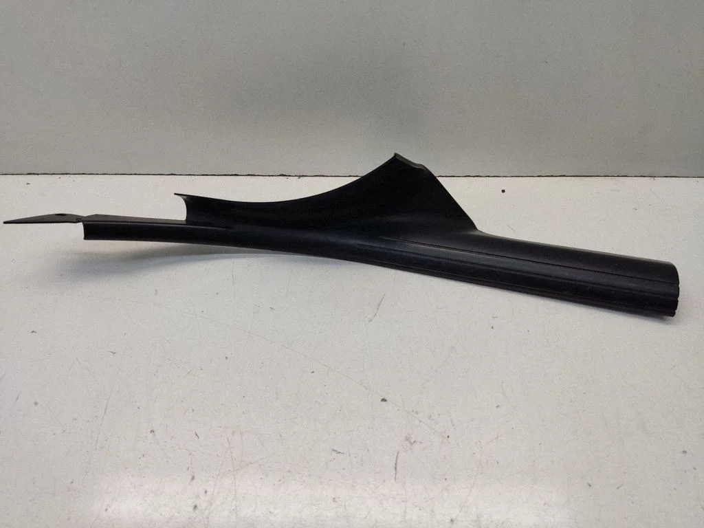Rear sill trim cover 8159470