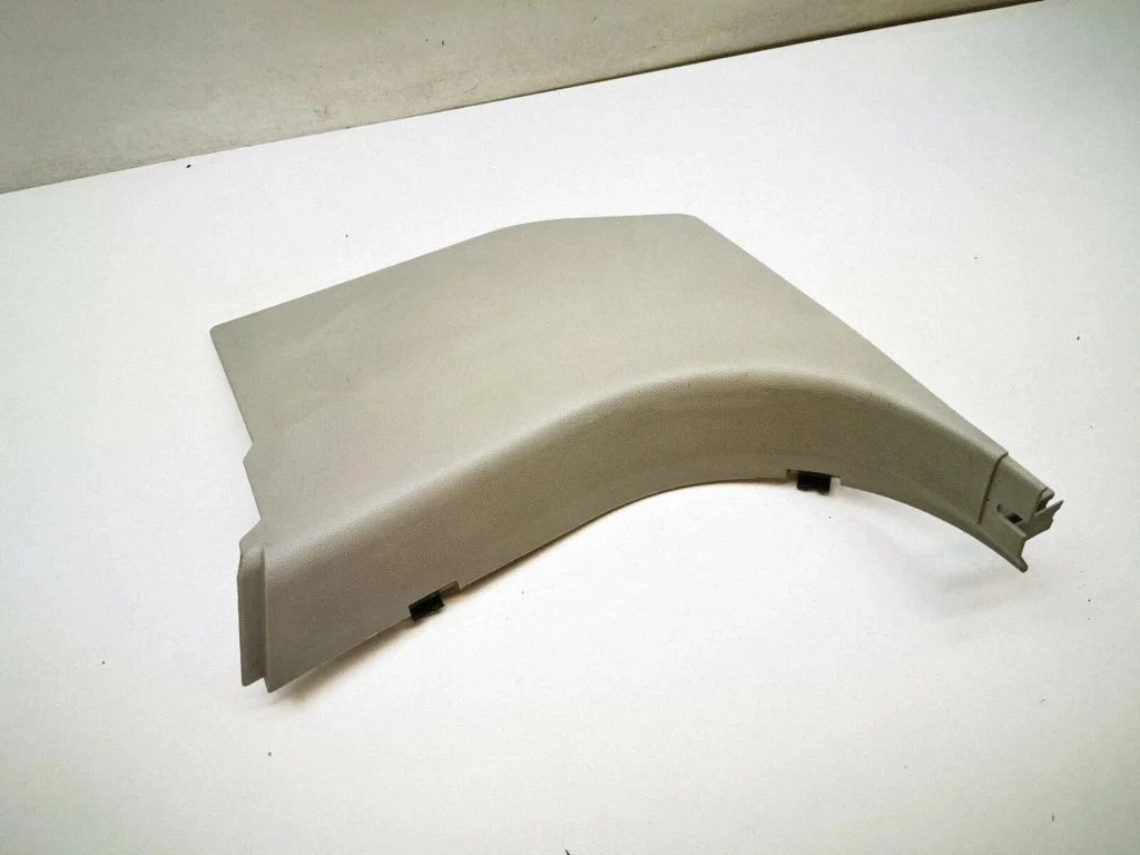 Foot area side trim – Mercedes-Benz R-Class W251 (2005-2013)