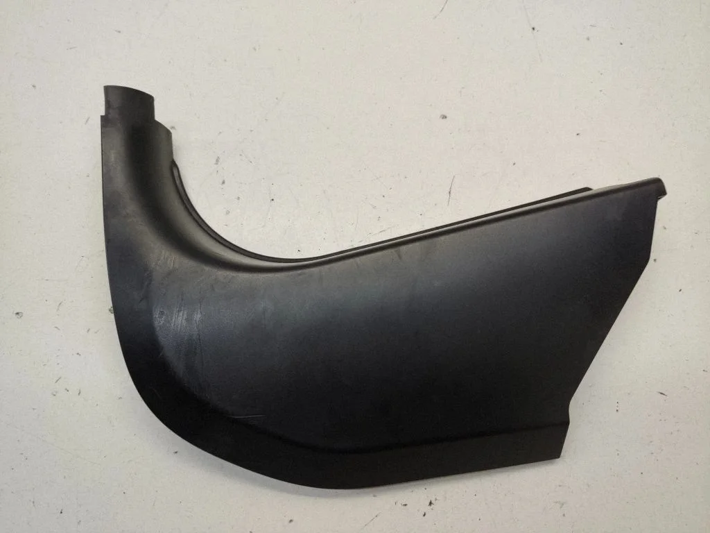 Foot area side trim 7067077