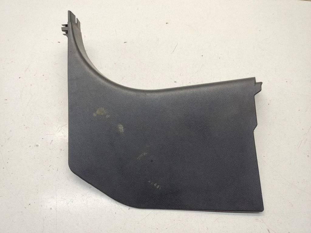 Foot area side trim – Mercedes-Benz R-Class W251 (2005-2013)
