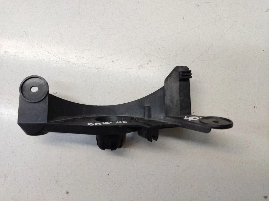 Mootorikapoti avamiskäepide – BMW X5 E70 (2006-2013)
