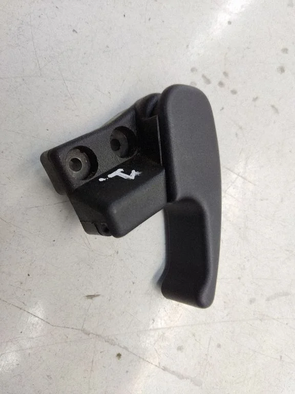 Engine bonnet (hood) release handle 1H2823533