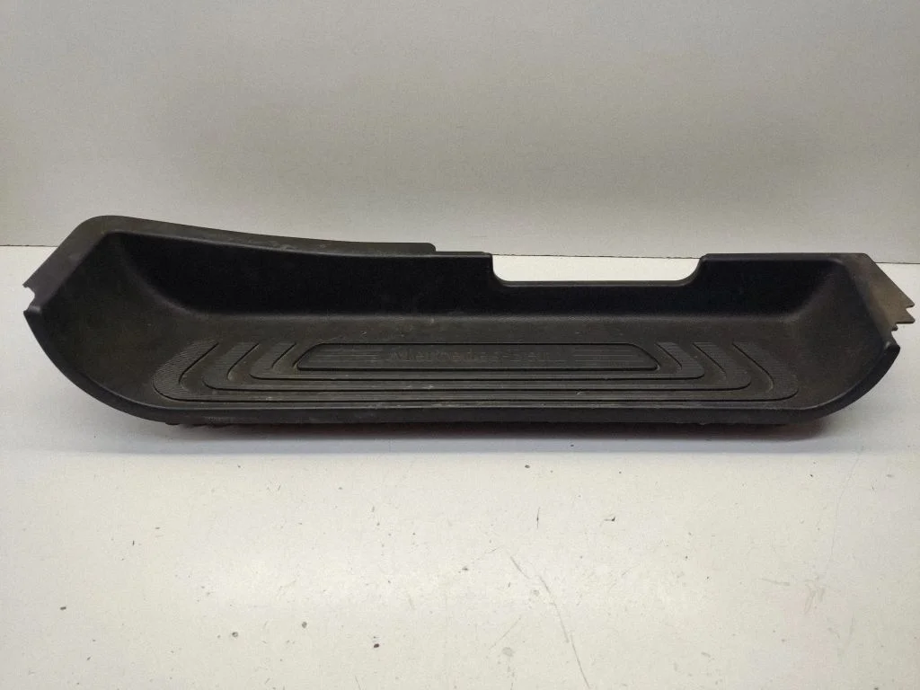 Listwa progowa przednia (wewnętrzna) – Mercedes-Benz Vito Viano W447 (2014-)