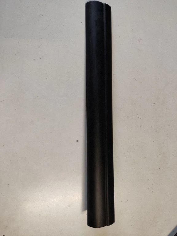 Front sill trim cover 8201218