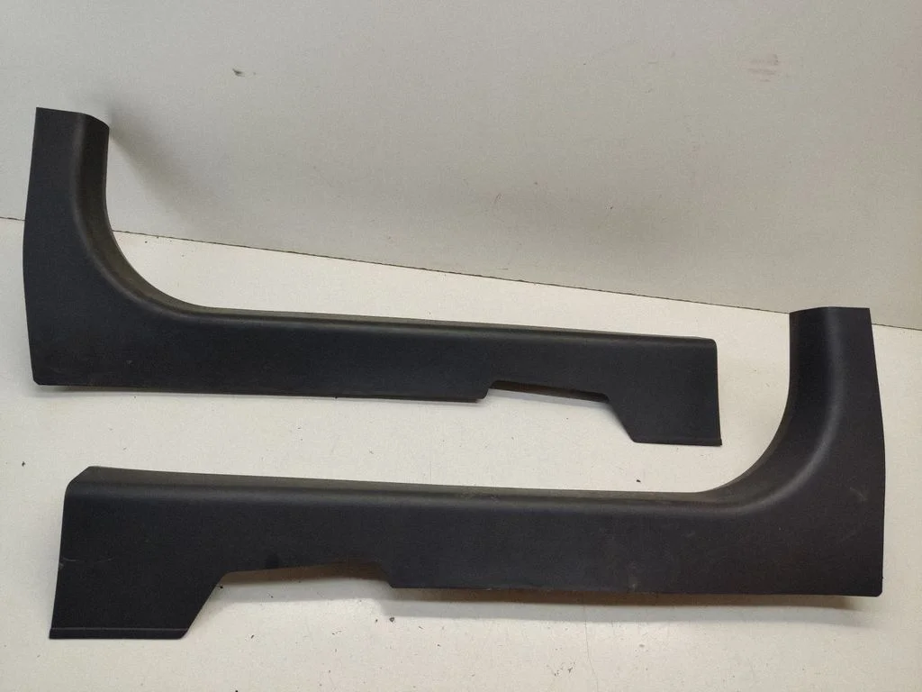 Front sill trim cover – Nissan Qashqai+2 (2008-2010)