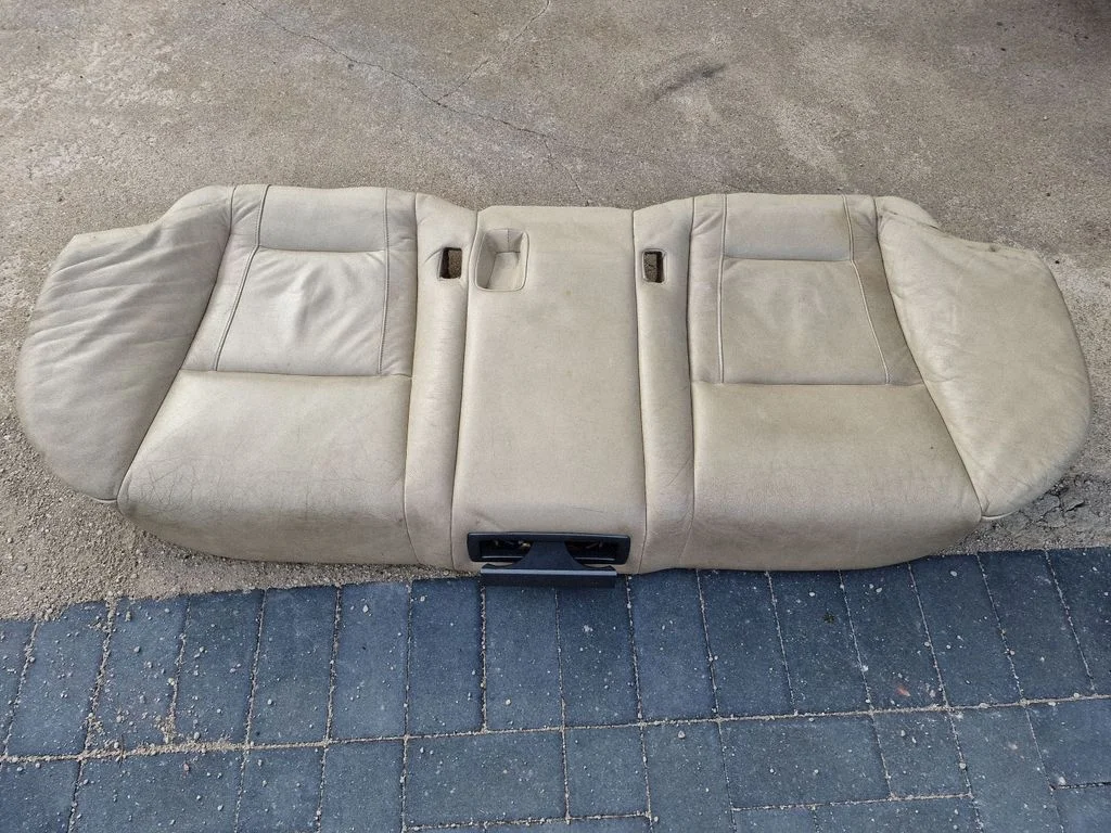 Rear seat 7006945