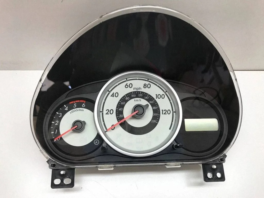 Speedometer (instrument cluster) D01J55430