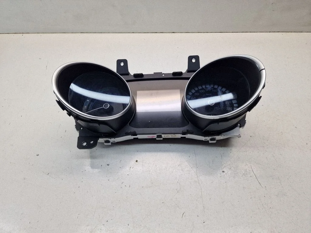 Spidometrs (instrumentu panelis) 94003CR320
