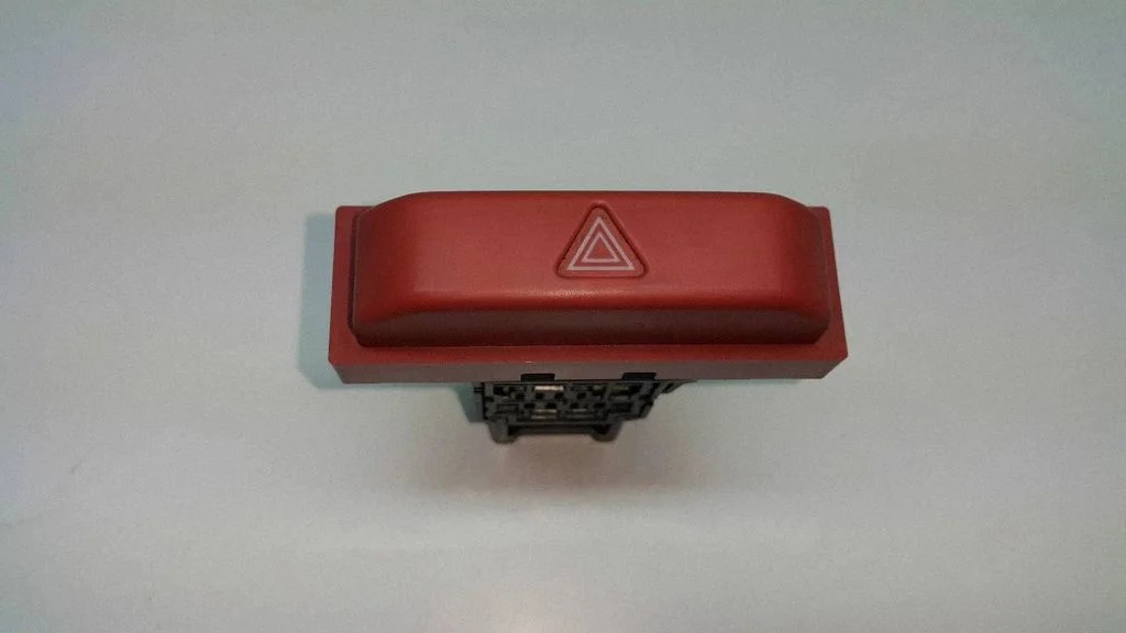 Hazard light switch 06016