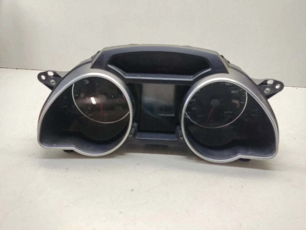 Speedometer (instrument cluster) – Audi A5 8T 8F (2007-2016)