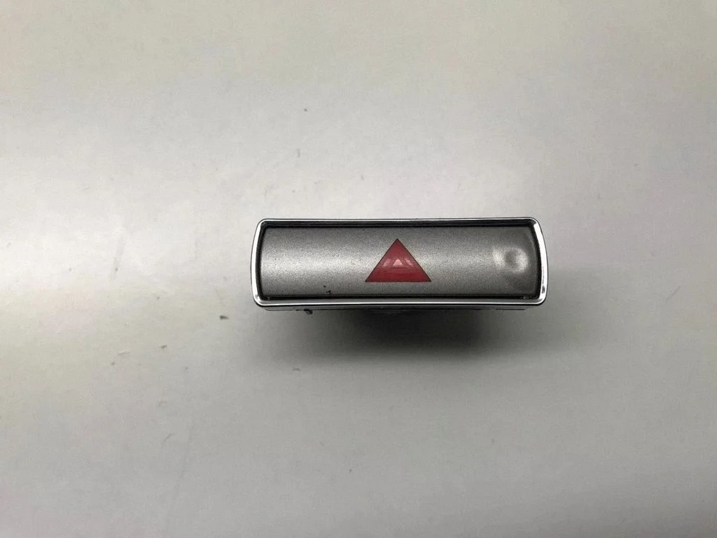 Hazard light switch – Ford Mondeo MK IV (2007-2014)