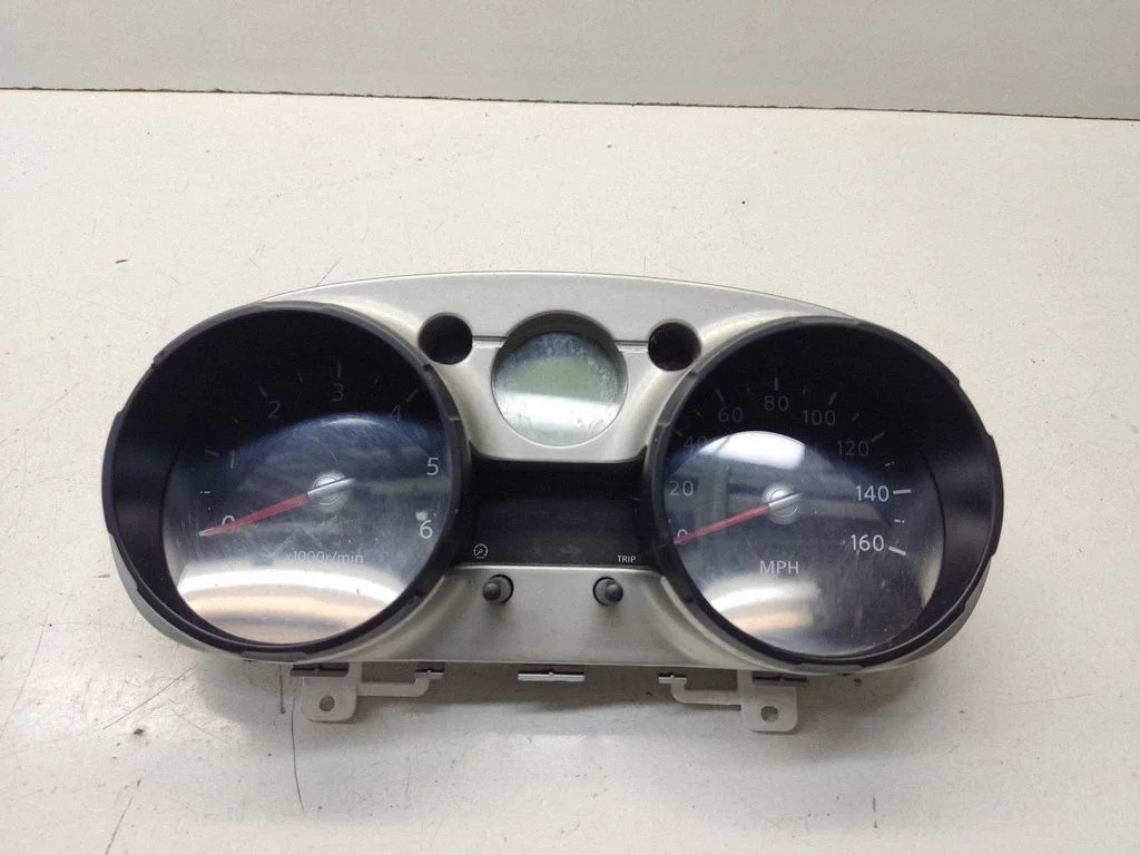 Speedometer (instrument cluster) – Nissan Qashqai+2 (2008-2010)