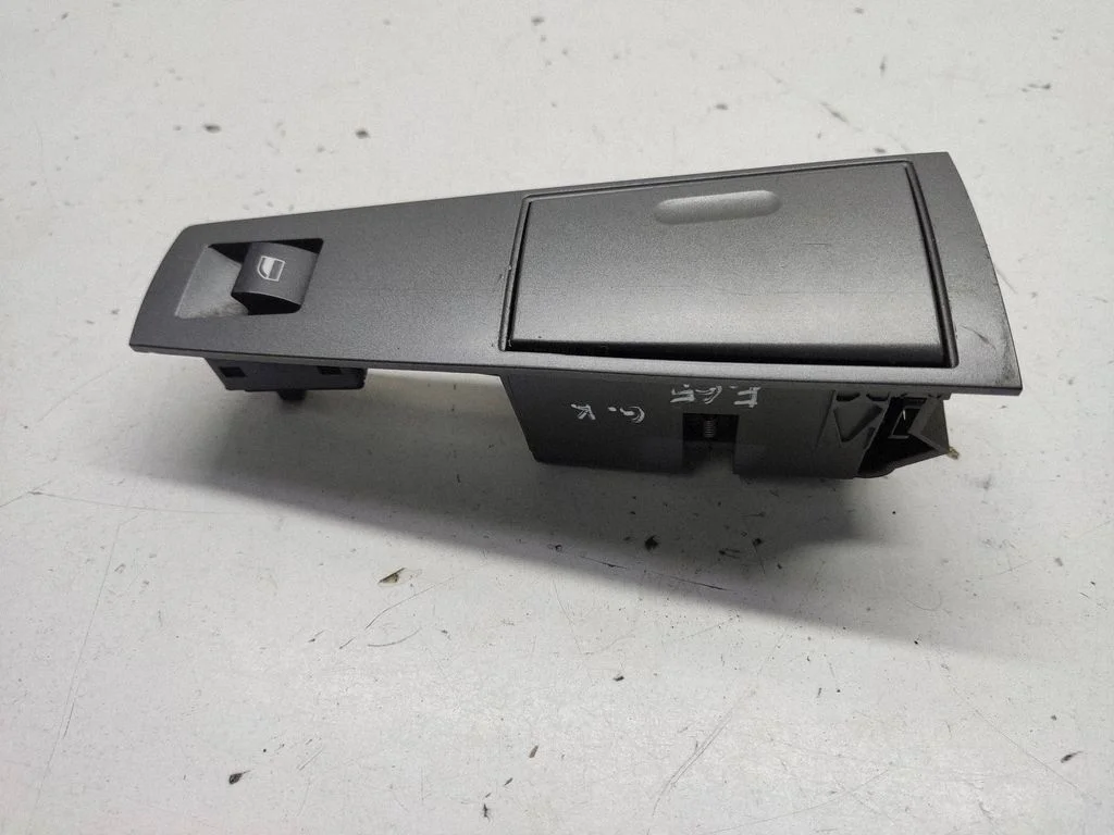 Electric window control switch – BMW 7 Series E65 E66 (2001-2008)