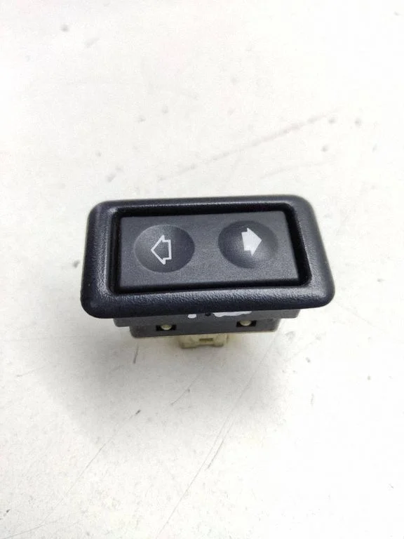Electric window control switch 1387388
