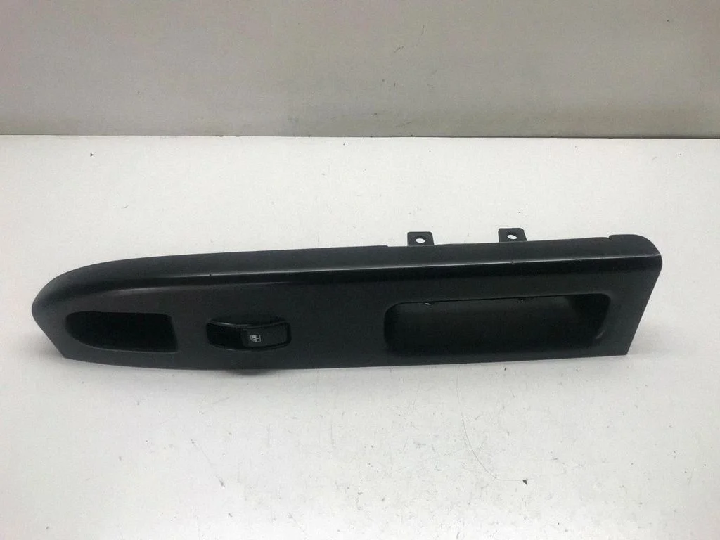 Electric window control switch – KIA Carens I (1999-2006)