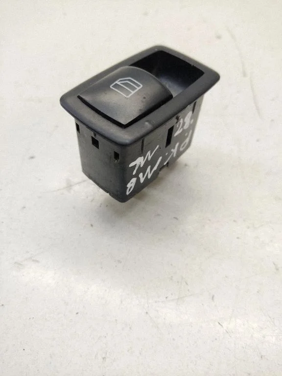 Elektrisko logu slēdzis A2518200510