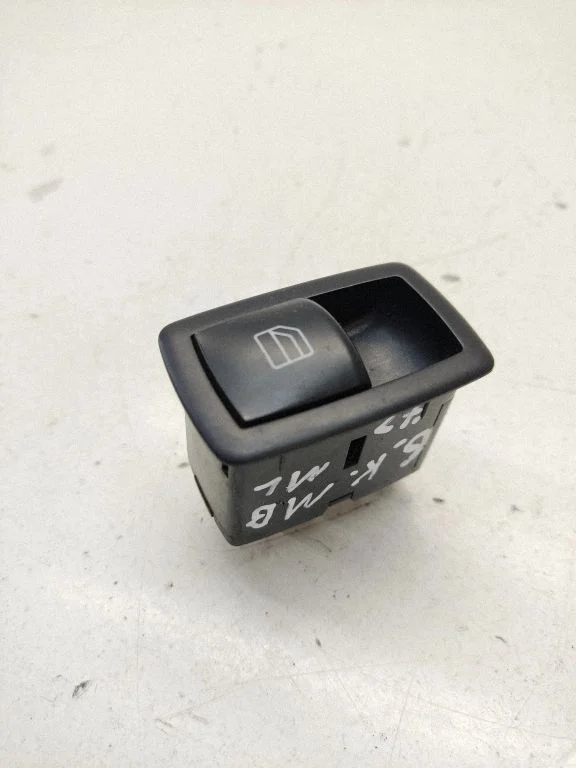 Elektrisko logu slēdzis A2518200510