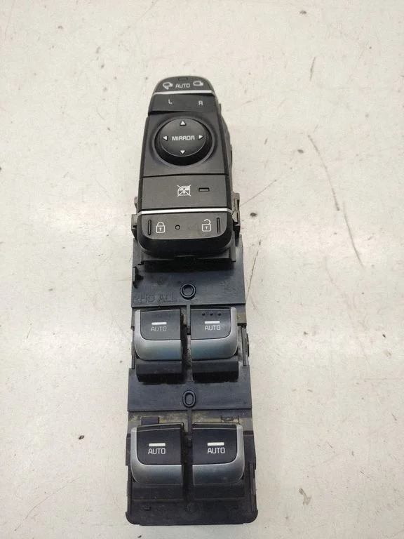 Electric window control switch – KIA Optima (2015-2020)