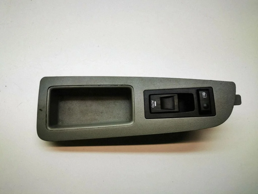 Electric window control switch 04602742AA