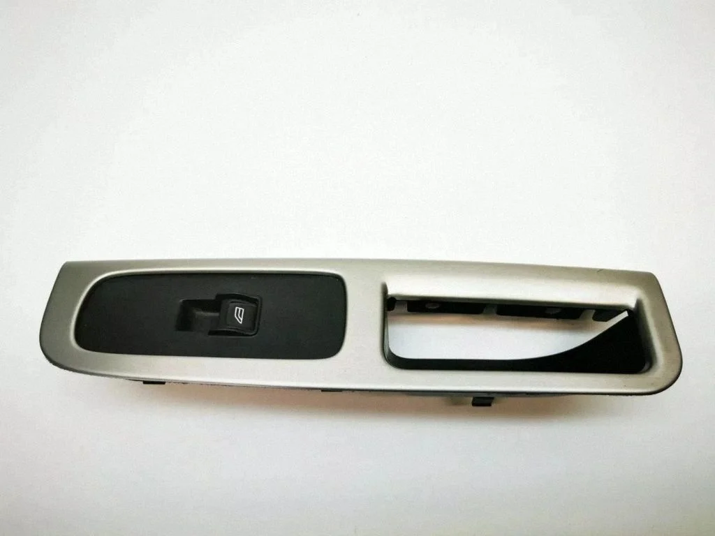Electric window control switch – Volvo V50 (2004-2007)