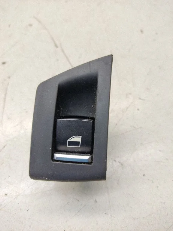 Przełącznik szyb elektrycznych 9163527