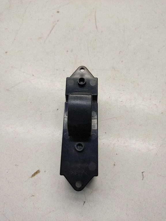 Electric window control switch 8608A061