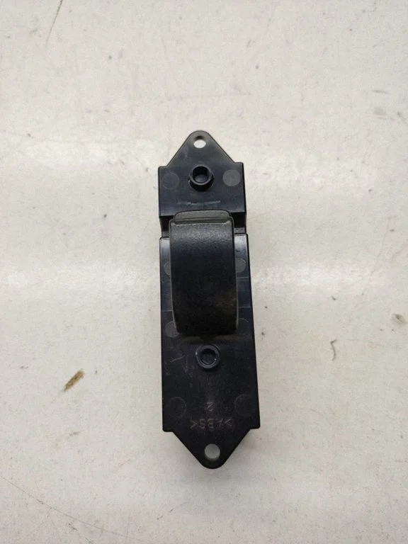 Electric window control switch 8608A067