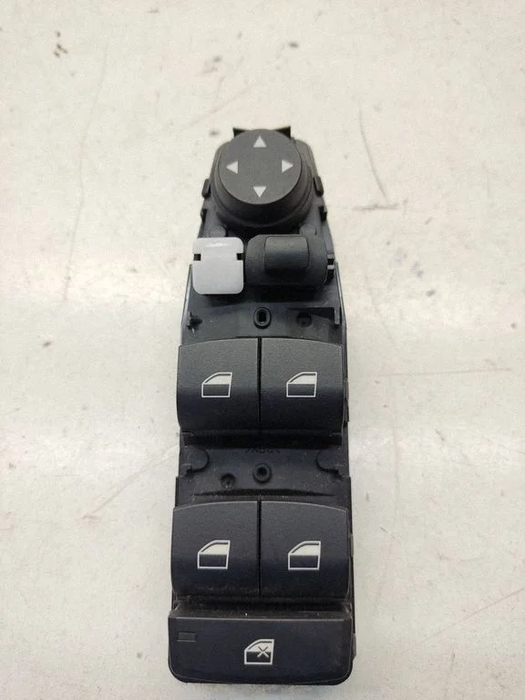 Electric window control switch – BMW 6 Series F06 Gran coupe (2012-2018)