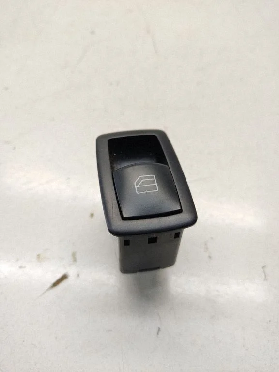 Electric window control switch A2518200510