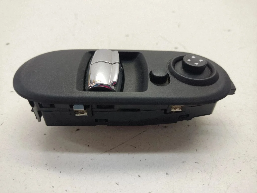 Elektrisko logu slēdzis 9289626
