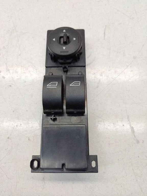 Elektriaknate lüliti 3M5T14529CE