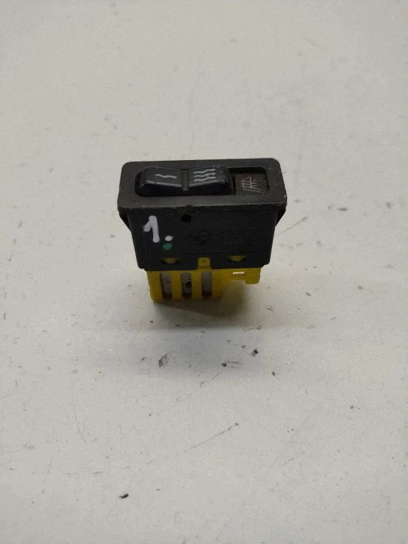 Seat heating switch 1387917