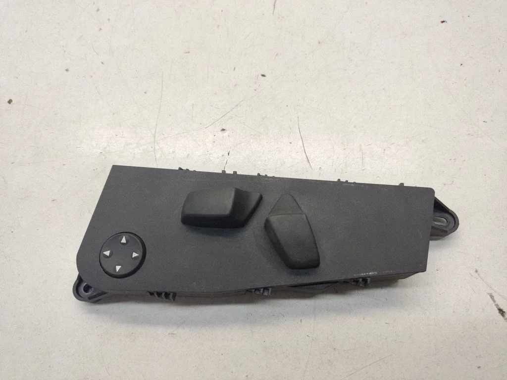 Seat control switch 6926976