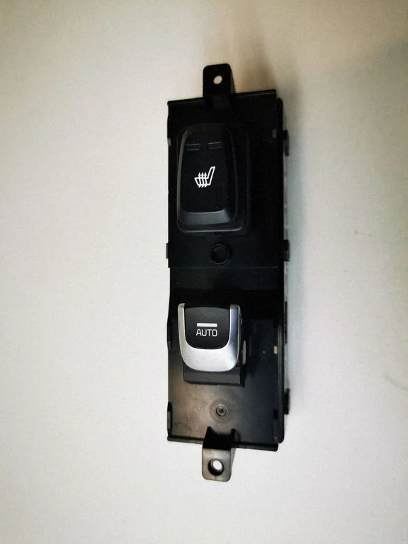 Seat heating switch 93580D4AH0