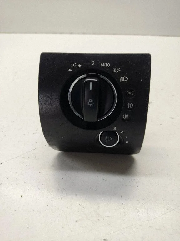 Light switch – Mercedes-Benz ML-Class W164 (2005-2011)