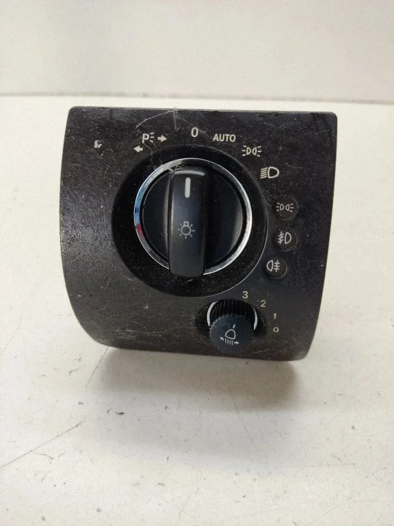Light switch – Mercedes-Benz ML-Class W164 (2005-2011)