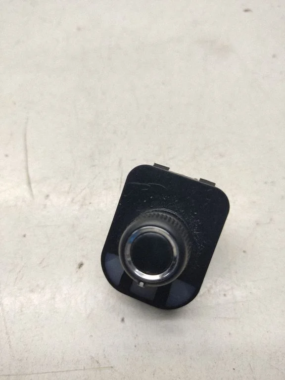 Wing mirror switch 8K09595656