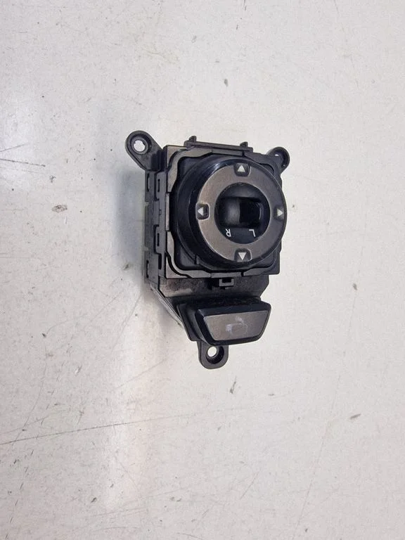 Wing mirror switch 4864801110