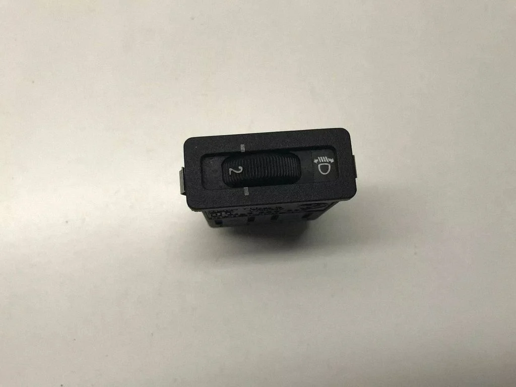 Headlight level height control switch 8360882