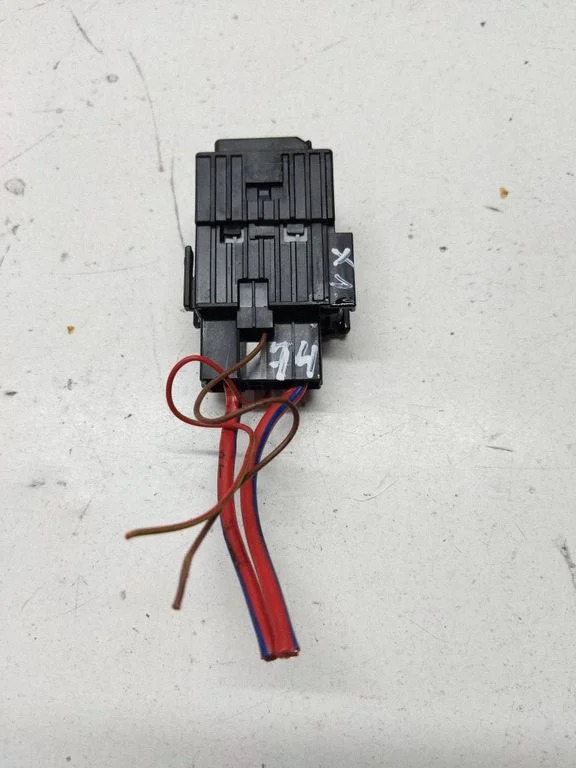 Other relay 6939890