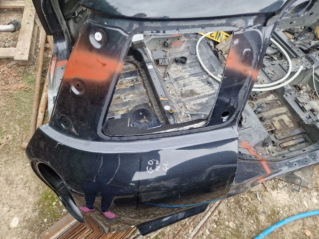 Rear quarter panel – rear right