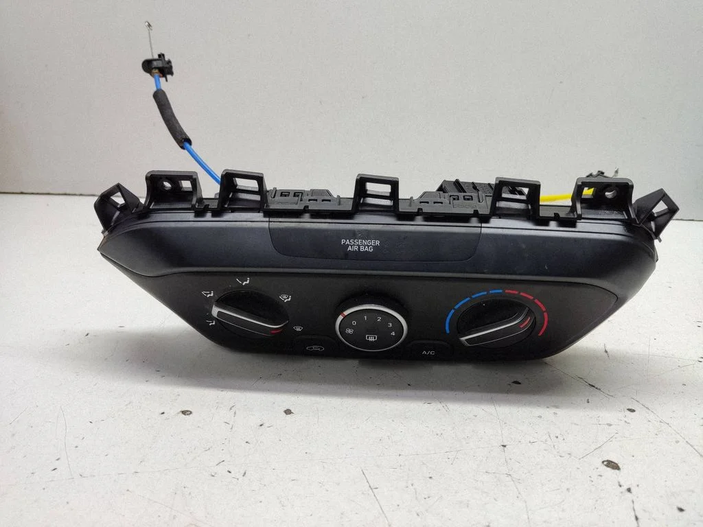 Climate control unit – Hyundai i20 (BC3 BI3) (2020-)