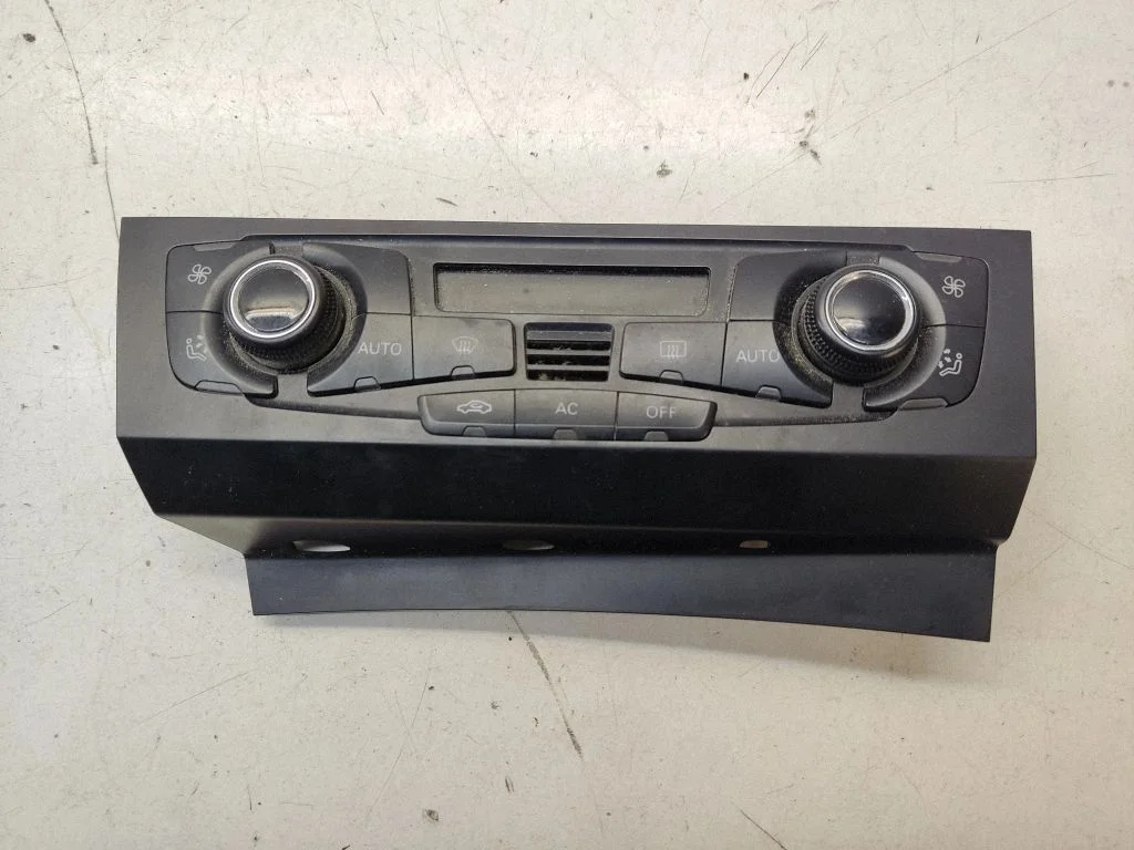 Climate control unit 8T2820043