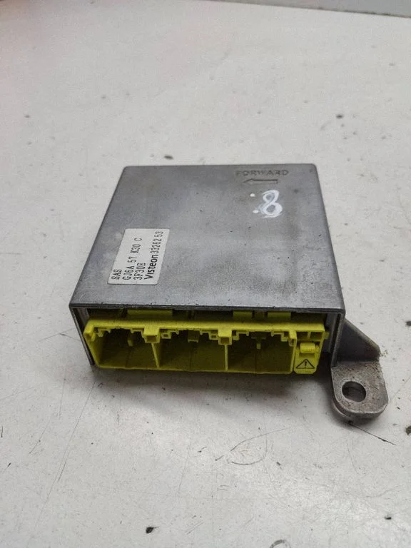 Airbag control unit/module – Mazda 3 I (2003-2006)