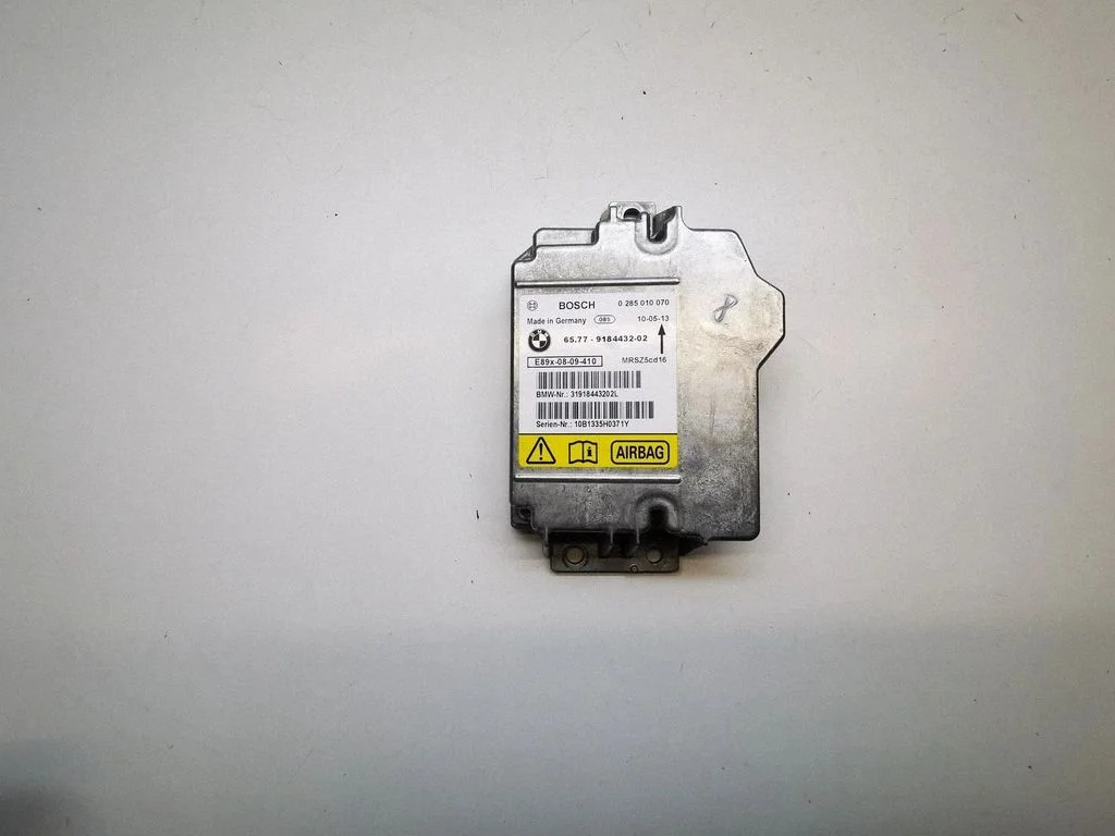 Airbag control unit/module – BMW 1 Series E82 E88 (2007-2014)