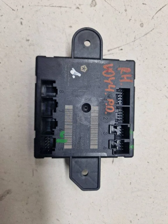 Door control unit/module 04602806AH