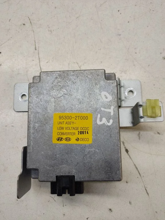 Airbag control unit/module 953002T000